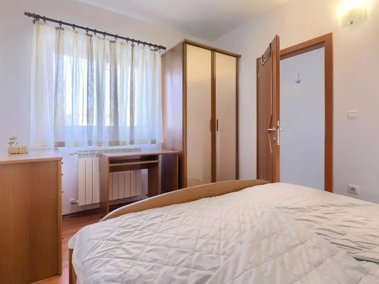 Apartment Matej Premantura