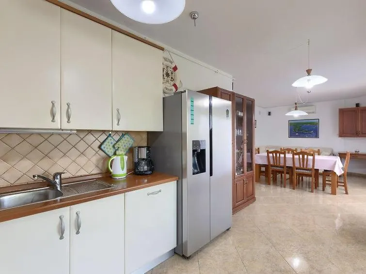 Apartment Matej Premantura